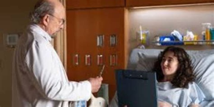 A Patient Kisses Shaun & Glassmans Memory Worsens Hollywood Life ·