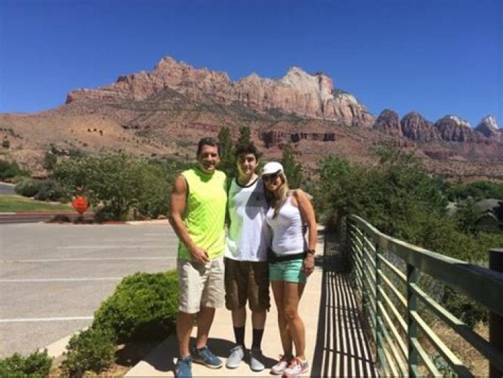 Adrienne Bolling- Bio, Height, Weight, Net Worth ·