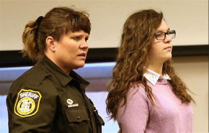 Anissa Weier Parents: Angie Geyser and Kristi Weier, Siblings