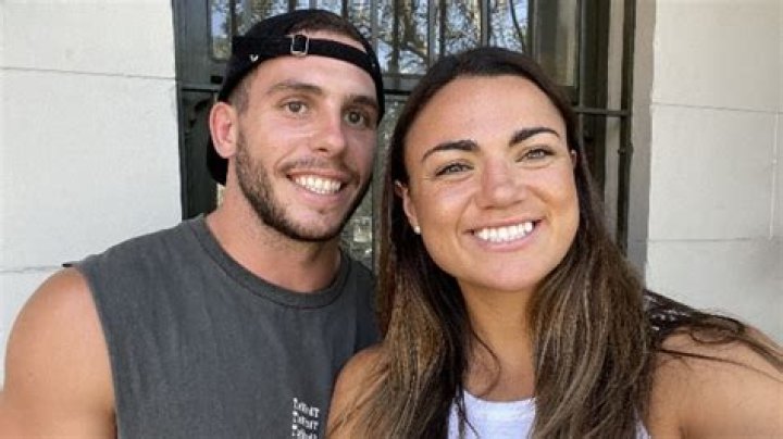 Arizona teacher defends OnlyFans account created with husband after being forced to quit teaching jo