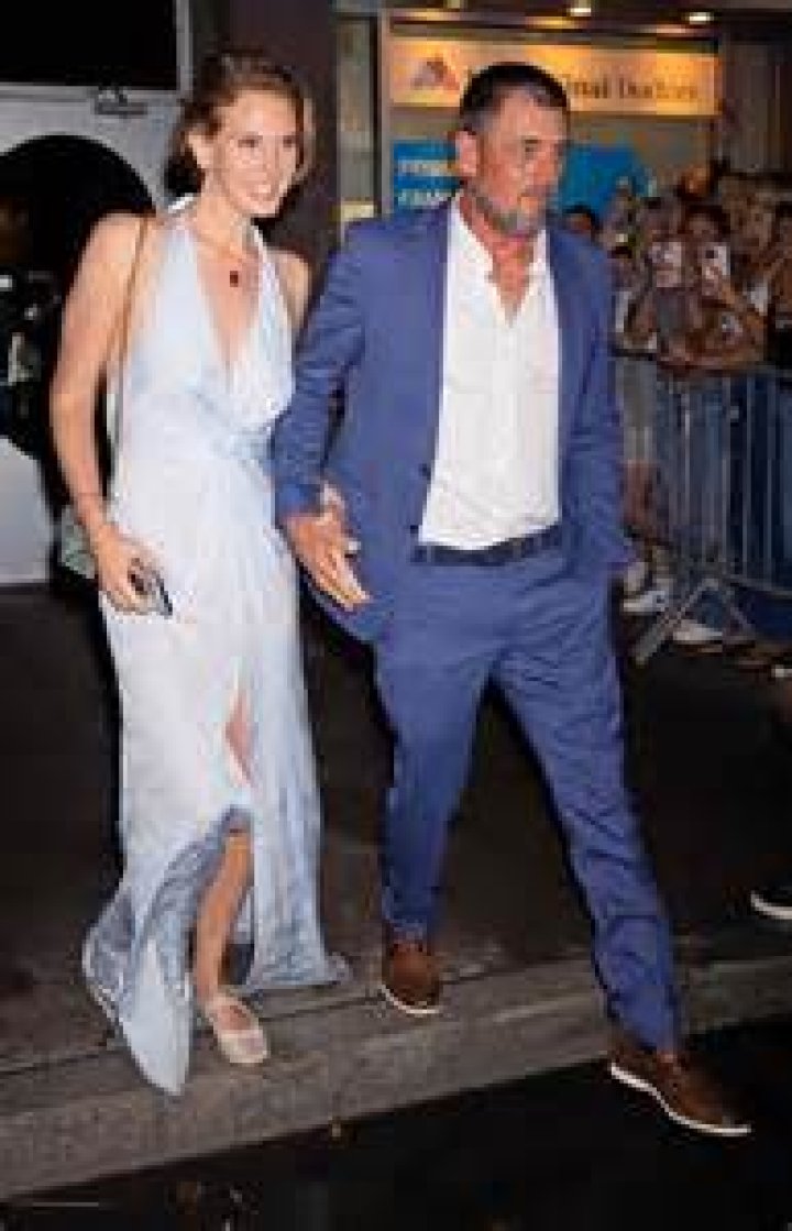 Arturo Peniche biografa, edad, altura, esposo, net worth, familia