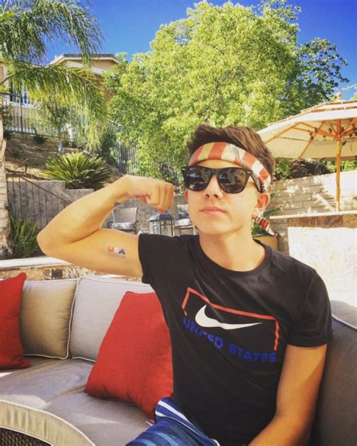 Bradley Steven Perry (Good Luck Charlie) Wiki Bio, age, girlfriend, parents