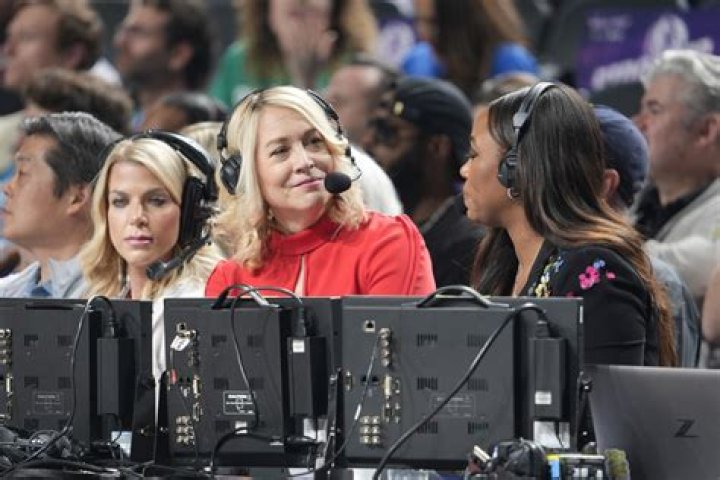Doris Burke's Husband & Daughter, Who Are They? Personal To Career Details ·
