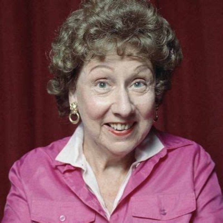 Is She Related To Jean Stapleton? Actress Net Worth ·