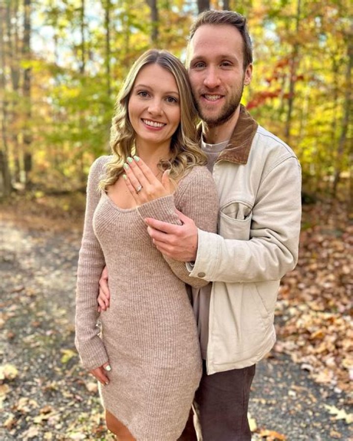 Jesse Ridgway- Age, Wife, Net Worth, Height, Ethnicity ·