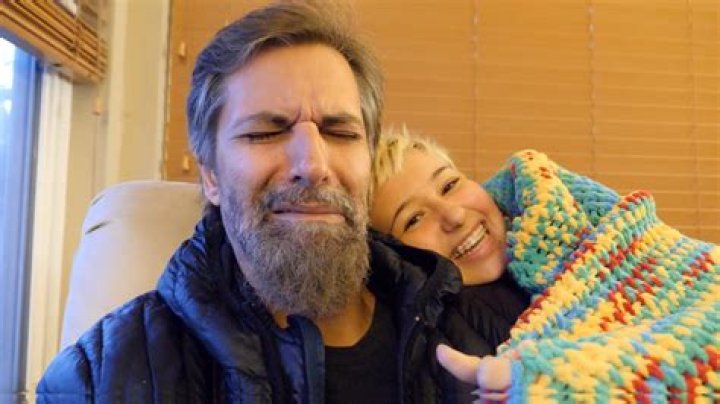 Josh Darnit - Age, Family, Bio ·