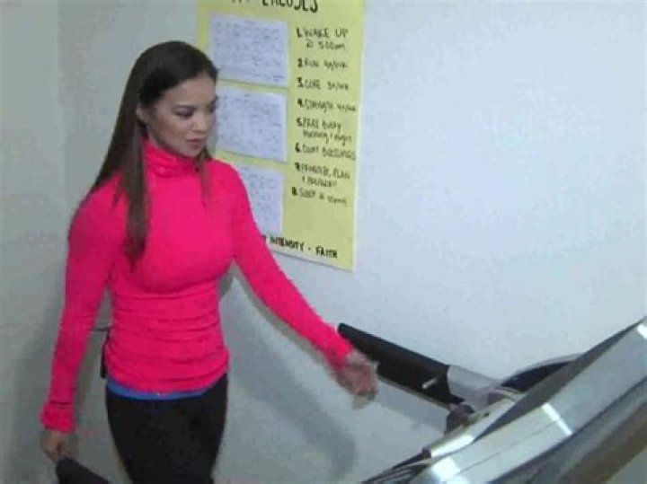 Maria Kang Releases 2014 "No Excuse Fit Mom Calendar" ·