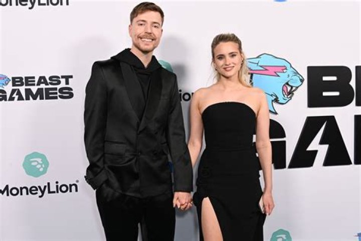 Married, Husband, Daily Beast, Family, Height