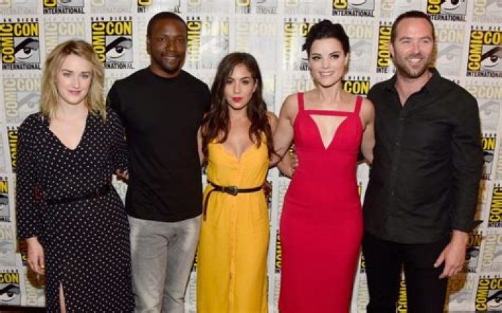 Ral Esparza- Wiki, Age, Height, Net Worth, Wife, Ethnicity ·