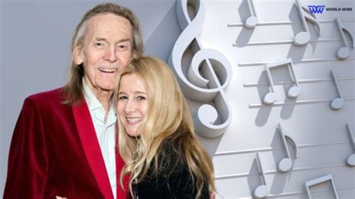 Robert Valletta Wiki, Bio, Age, Height, Net Worth, Wife ·