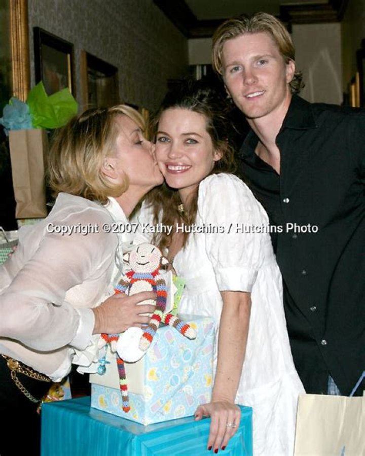 The Heartwarming Reunion Of Thad Luckinbill And Amelia Heinle