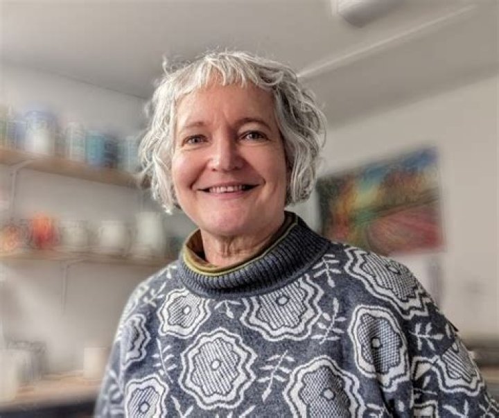 Unveiling Dee Barnes' Age: Discoveries And Insights Guaranteed