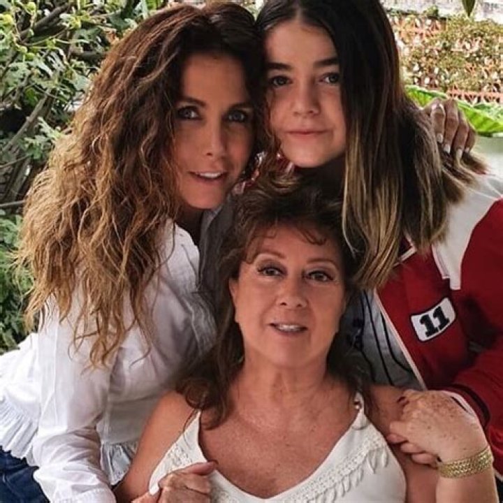 Unveiling The Intriguing Story Of Sabine Moussier Y Jorge Peralta: Love, Fame, And Beyond