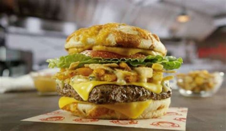 We Tried That: Wendy's Loaded Nacho Cheeseburger