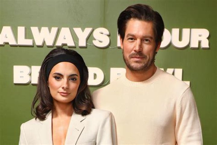 Who is Craig Tracy Dating Now ·